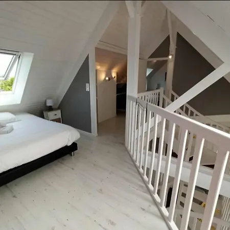 Superbe Loft 90m² Proche Parc Expo *