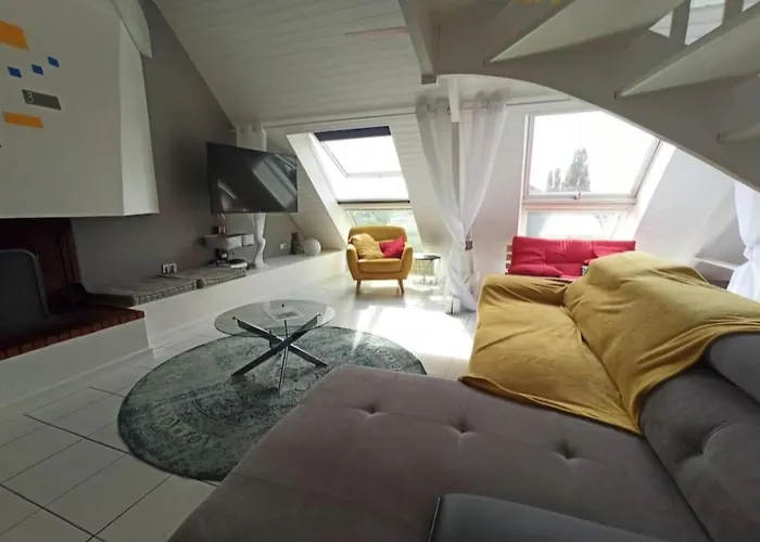 Superbe Loft 90m² Proche Parc Expo Lägenhet *